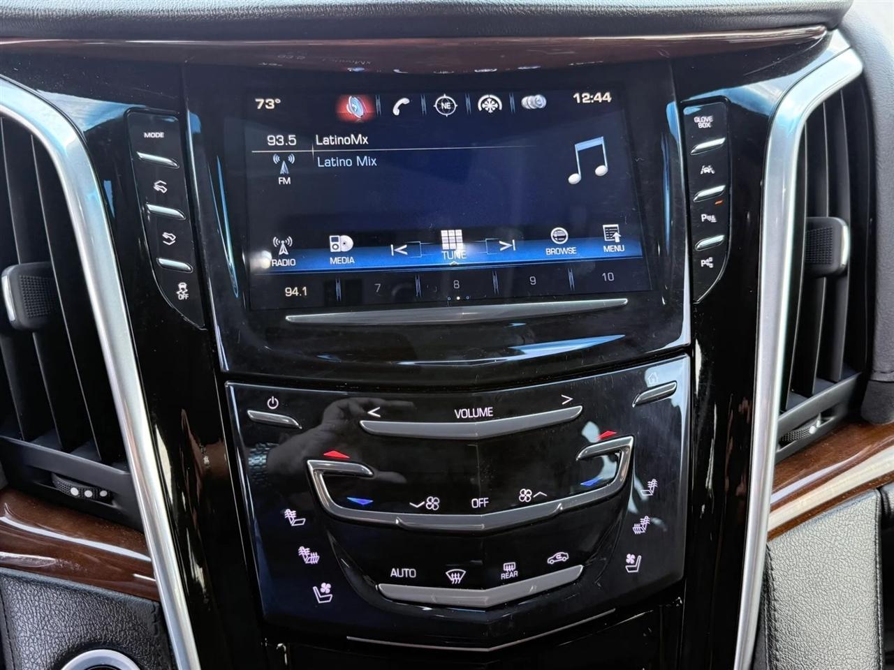 Cadillac Escalade ESV 4WD 4dr Premium Luxury 2018