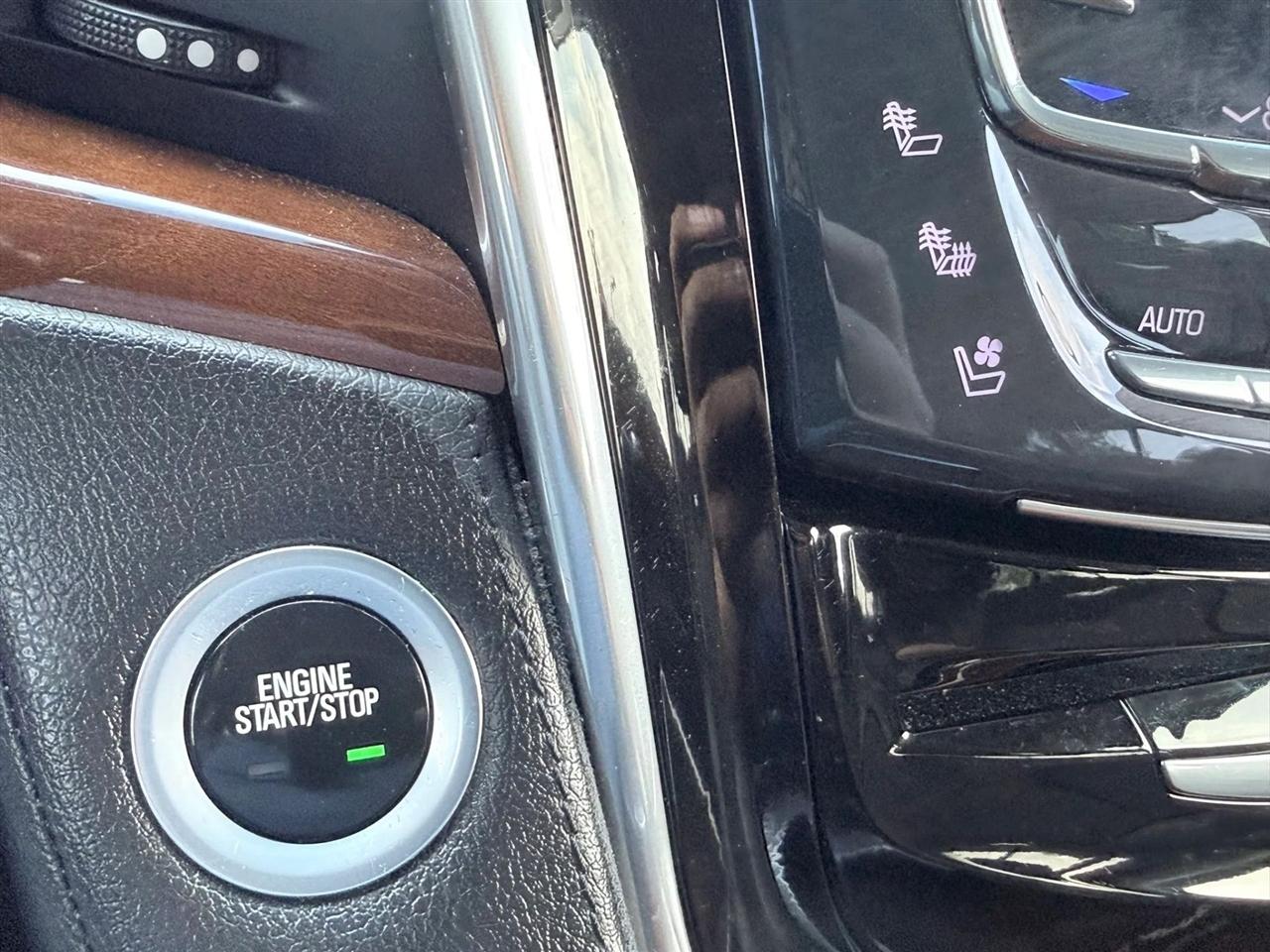 Cadillac Escalade ESV 4WD 4dr Premium Luxury 2018