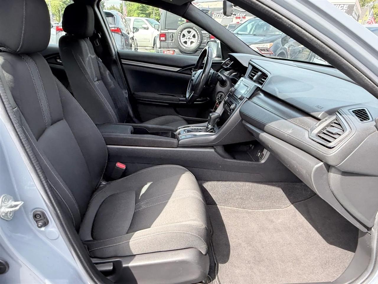 Honda Civic Hatchback Sport CVT 2017