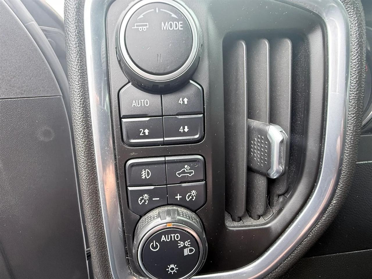 Chevrolet Silverado 1500 LTD 4WD Crew Cab 157" LT Trail Boss 2022