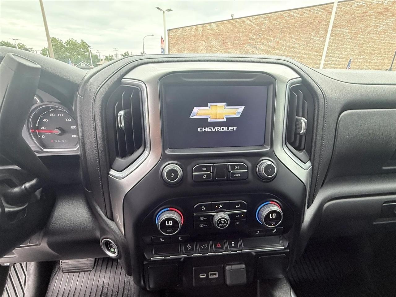 Chevrolet Silverado 1500 LTD 4WD Crew Cab 157" LT Trail Boss 2022