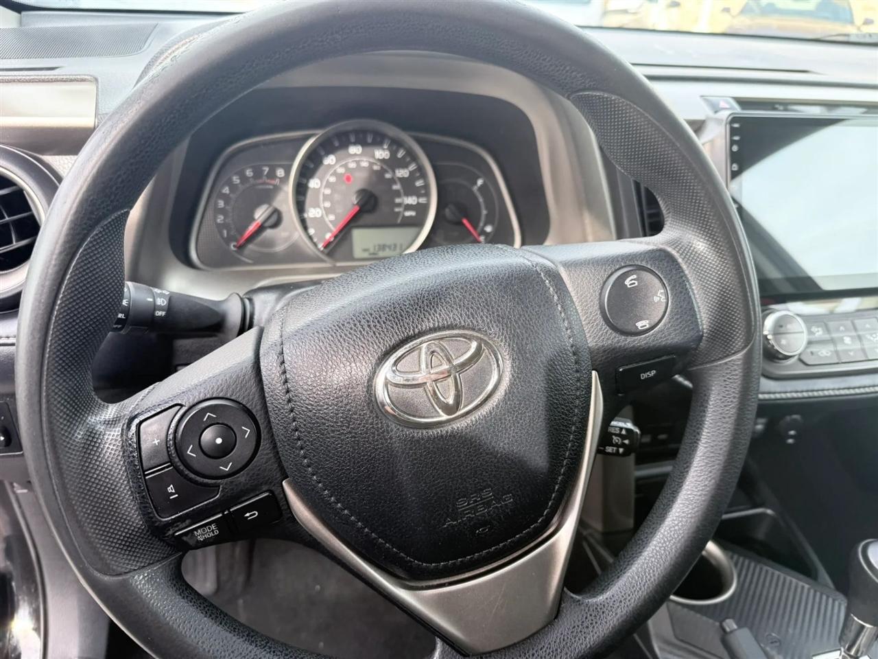 Toyota RAV4 AWD 4dr XLE (Natl) 2013