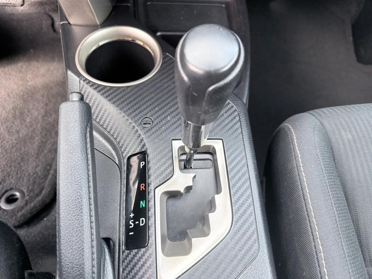 Toyota RAV4 AWD 4dr XLE (Natl) 2013