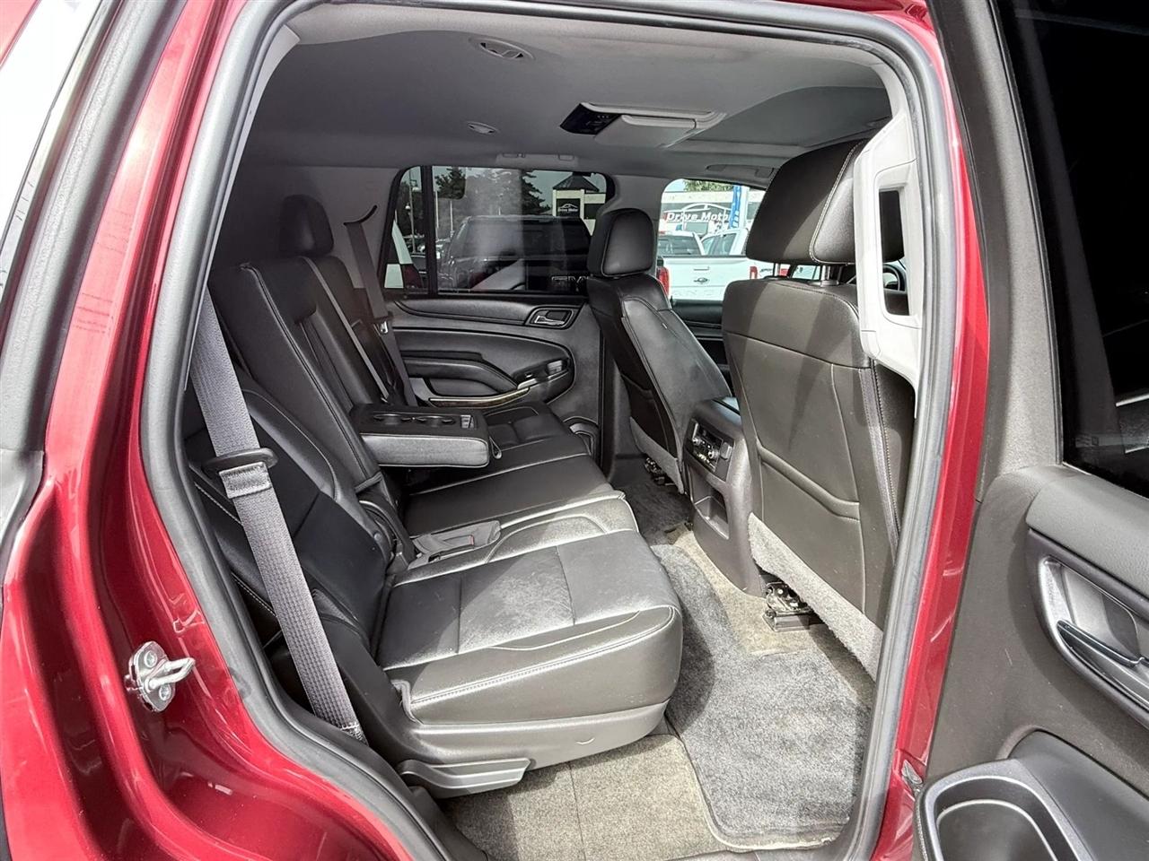 Chevrolet Tahoe 4WD 4dr LT 2016