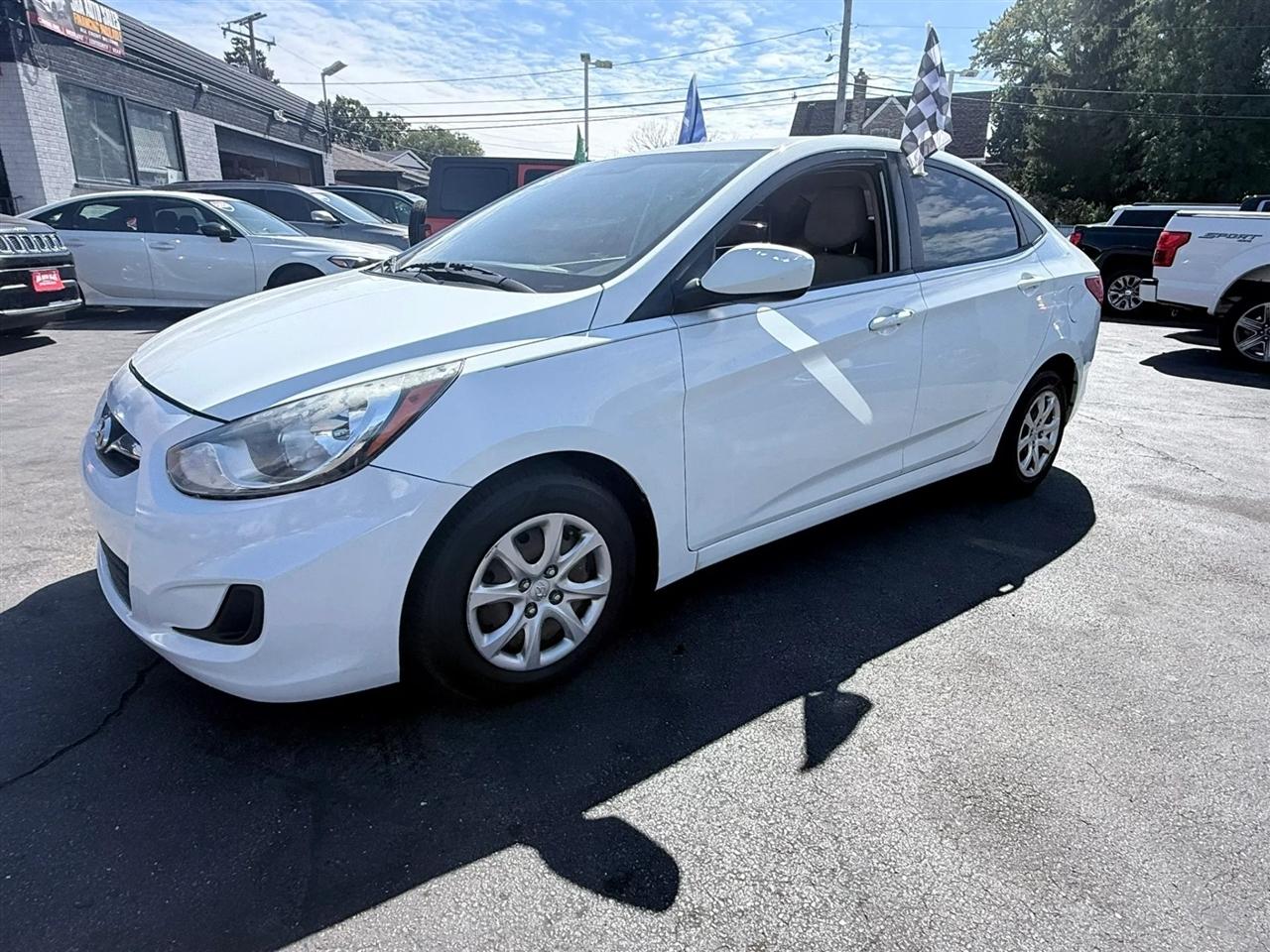Hyundai Accent 4dr Sdn Auto GLS 2013