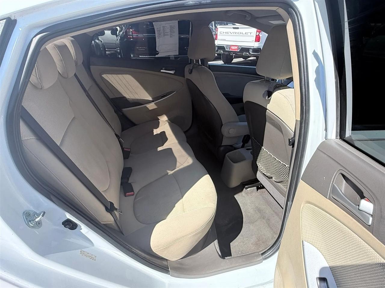 Hyundai Accent 4dr Sdn Auto GLS 2013