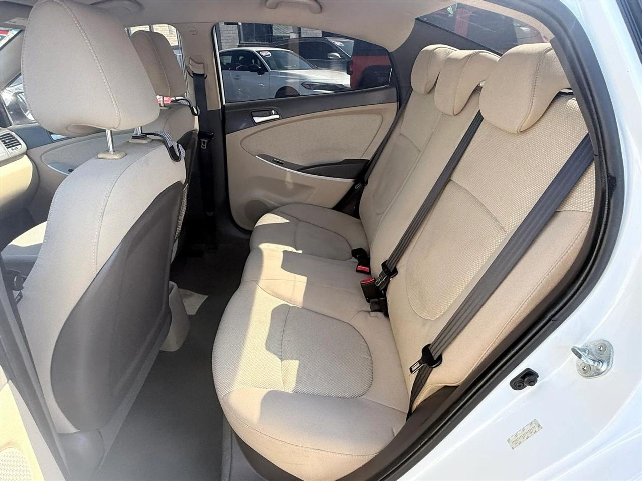 Hyundai Accent 4dr Sdn Auto GLS 2013