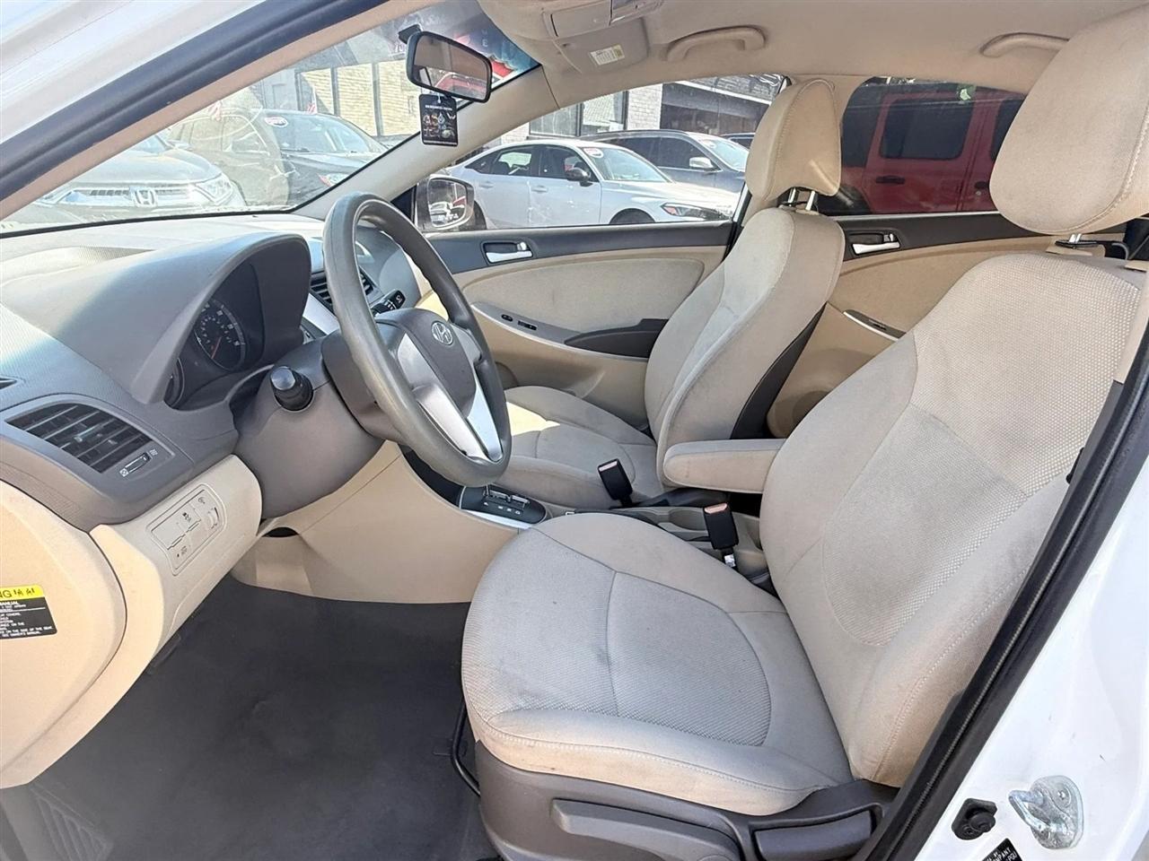 Hyundai Accent 4dr Sdn Auto GLS 2013