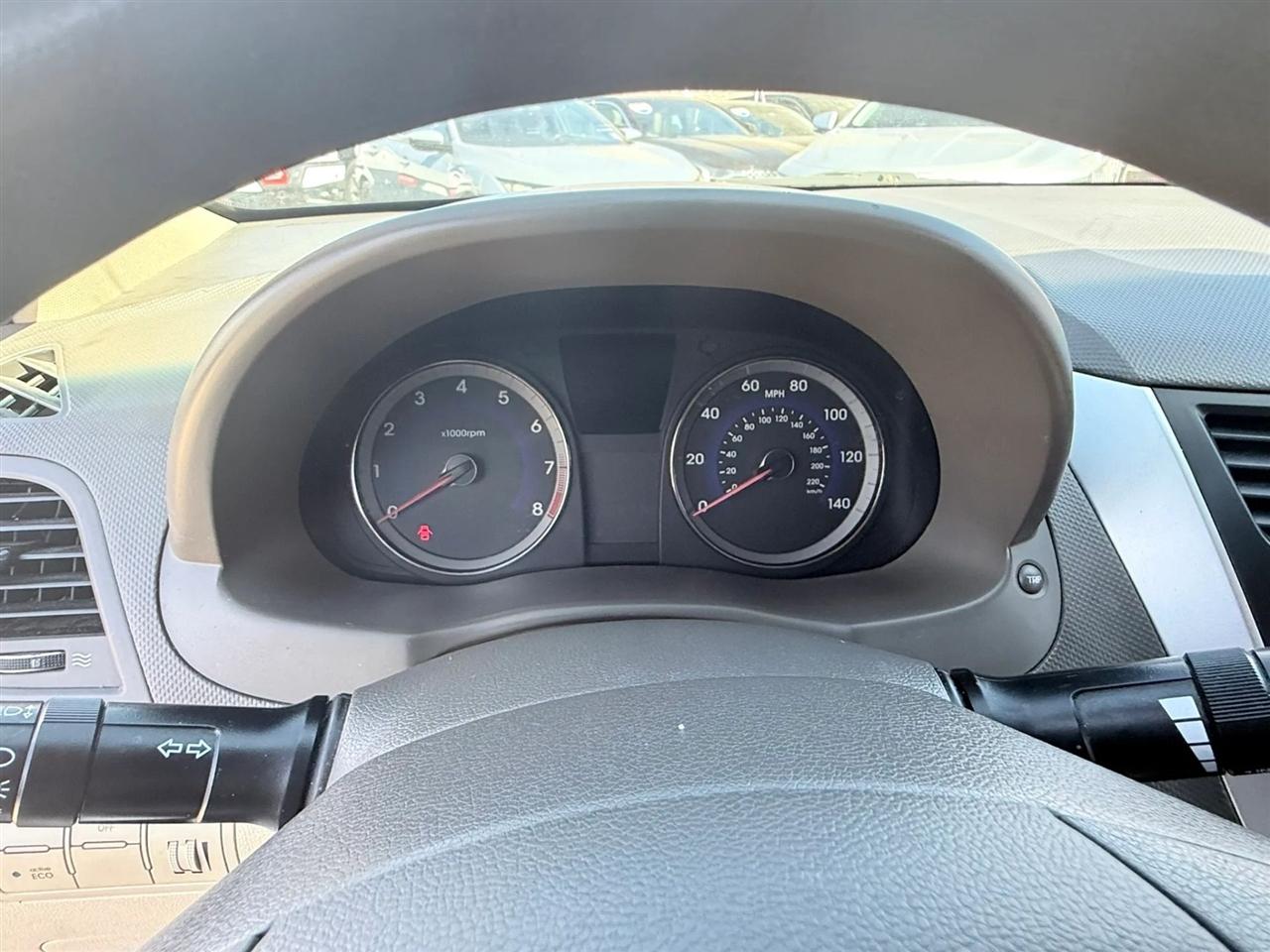 Hyundai Accent 4dr Sdn Auto GLS 2013