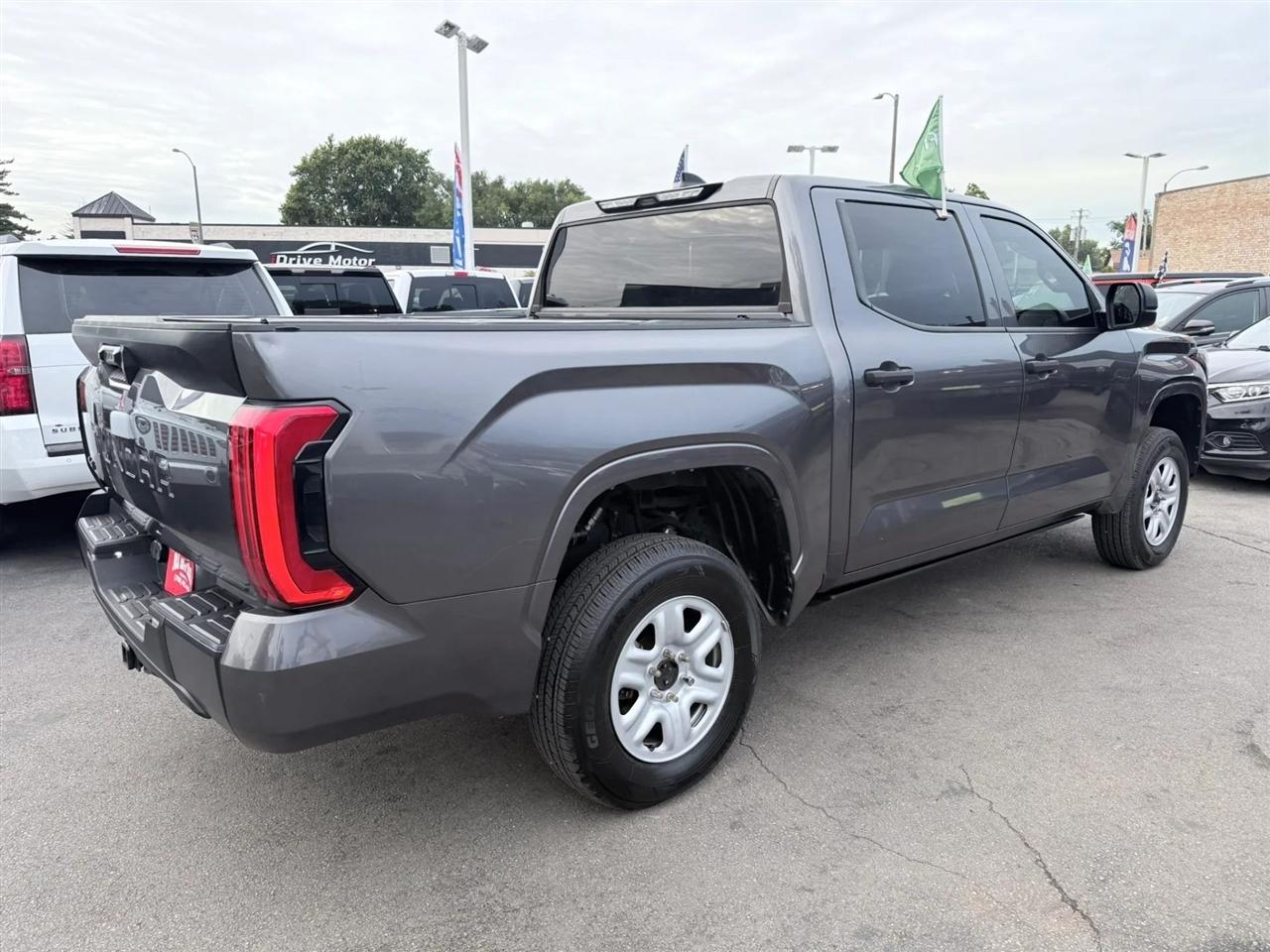 Toyota Tundra 4WD SR CrewMax 5.5' Bed (Natl) 2022