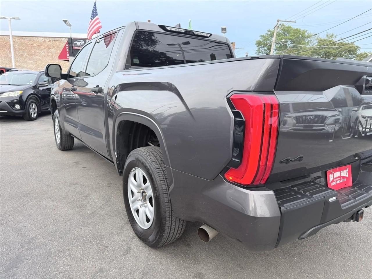 Toyota Tundra 4WD SR CrewMax 5.5' Bed (Natl) 2022