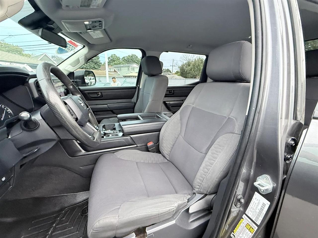 Toyota Tundra 4WD SR CrewMax 5.5' Bed (Natl) 2022