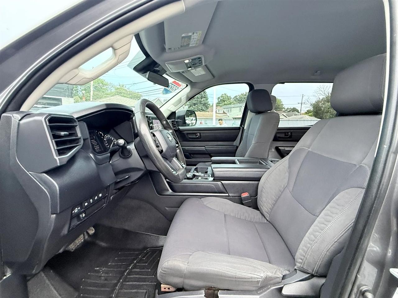 Toyota Tundra 4WD SR CrewMax 5.5' Bed (Natl) 2022