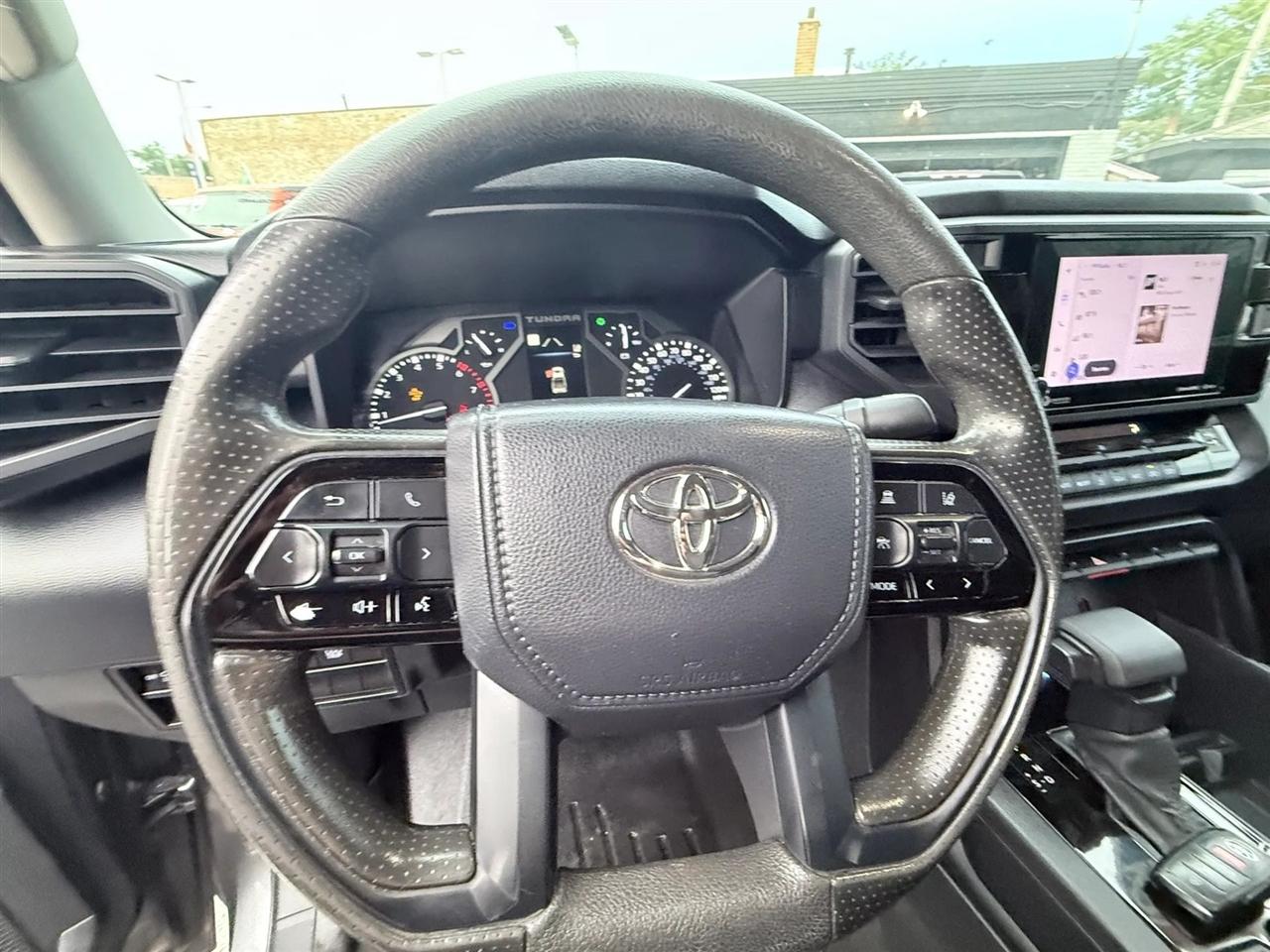 Toyota Tundra 4WD SR CrewMax 5.5' Bed (Natl) 2022