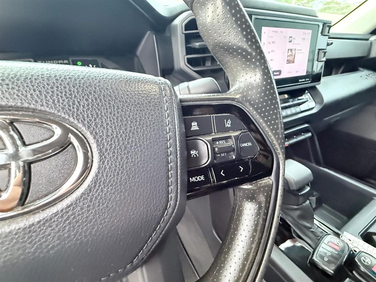 Toyota Tundra 4WD SR CrewMax 5.5' Bed (Natl) 2022
