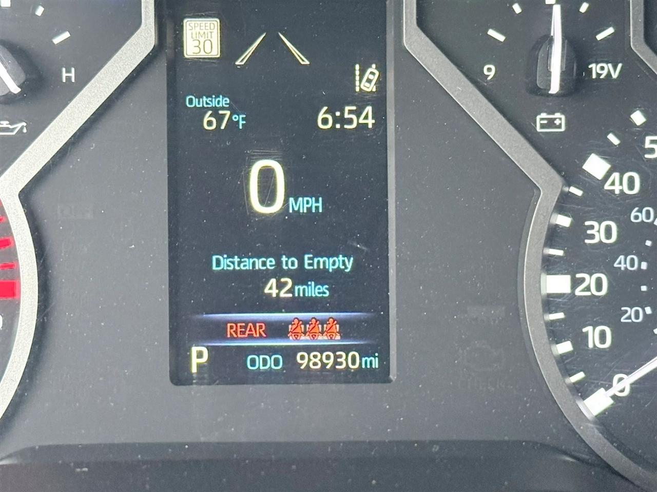 Toyota Tundra 4WD SR CrewMax 5.5' Bed (Natl) 2022