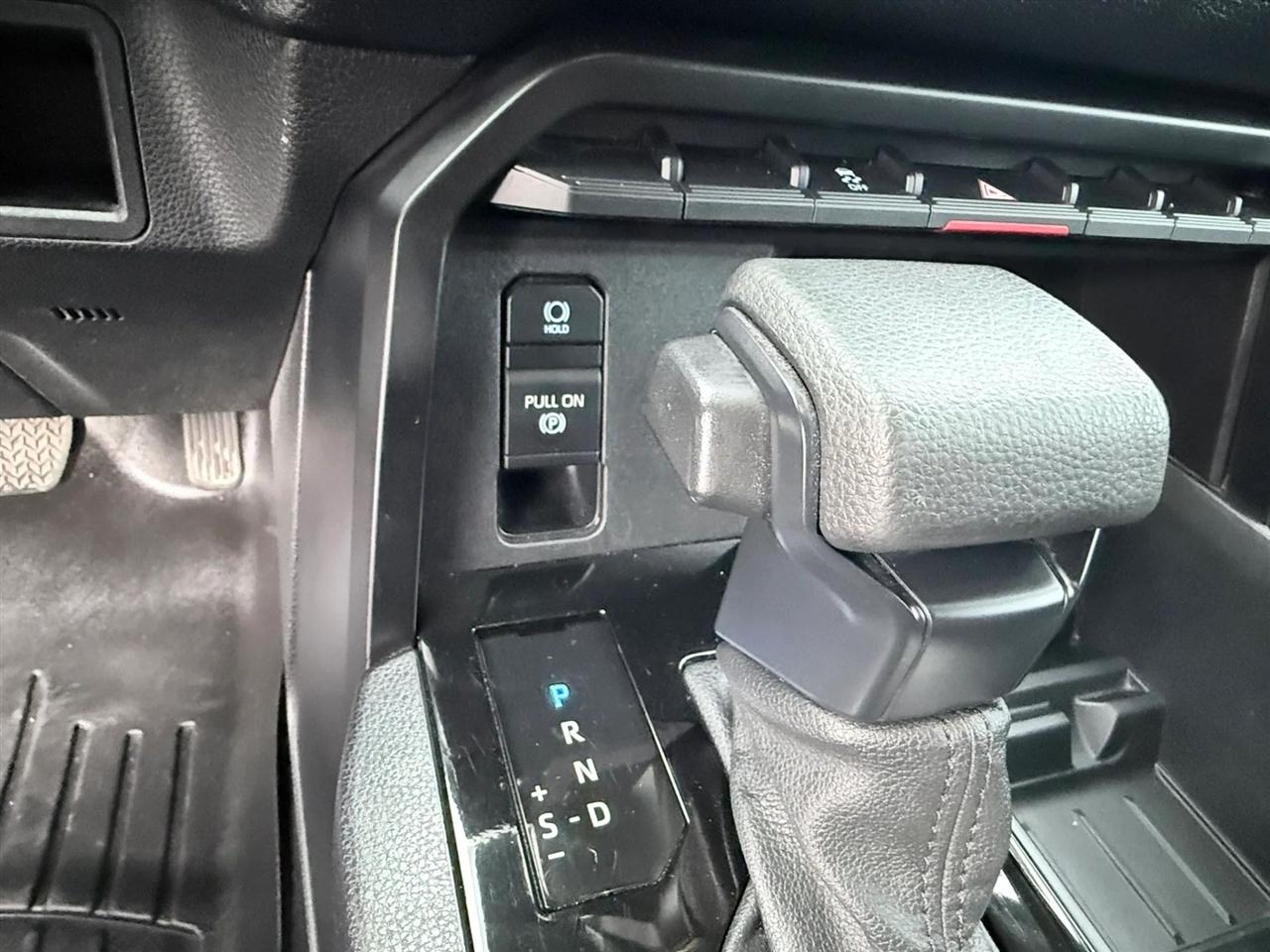 Toyota Tundra 4WD SR CrewMax 5.5' Bed (Natl) 2022
