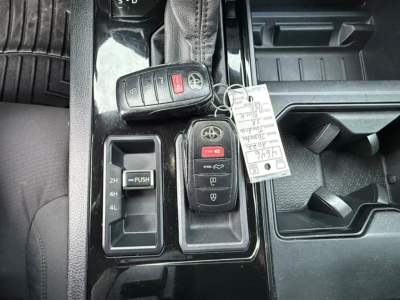 Toyota Tundra 4WD SR CrewMax 5.5' Bed (Natl) 2022
