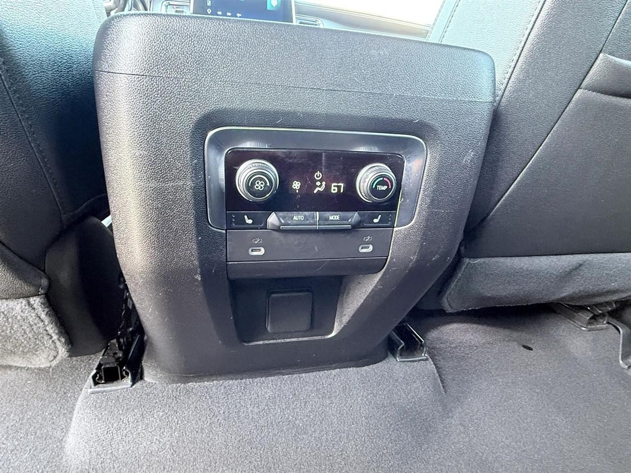 Chevrolet Tahoe 4WD 4dr RST 2022