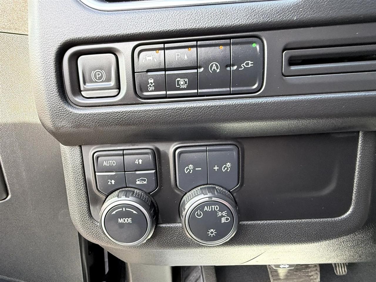 Chevrolet Tahoe 4WD 4dr RST 2022