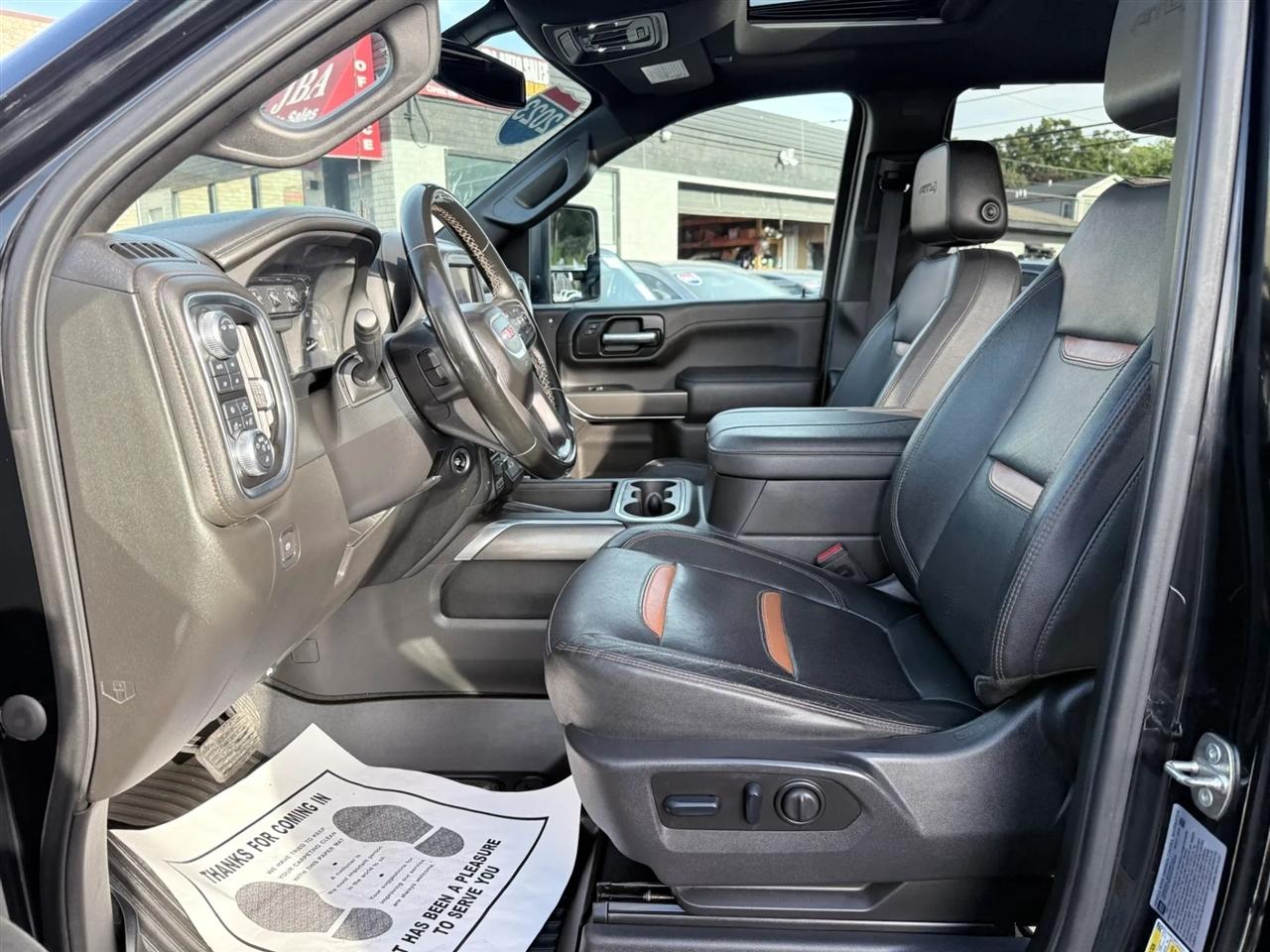GMC Sierra 2500HD 4WD Crew Cab 159" AT4 2023