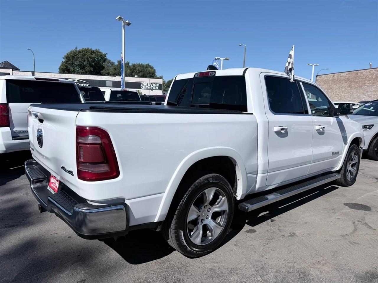 RAM 1500 Laramie 4x4 Crew Cab 5'7" Box 2019