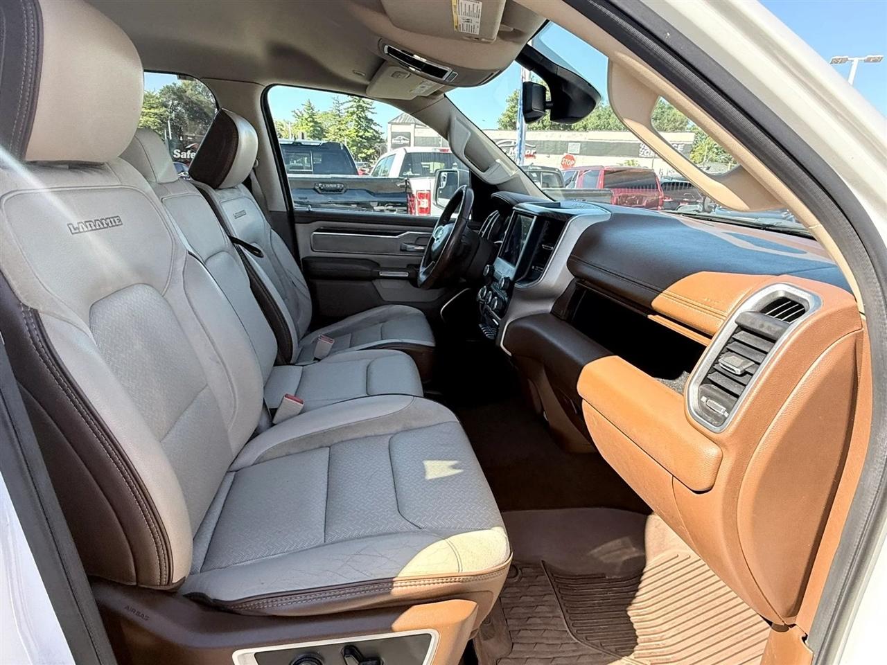 RAM 1500 Laramie 4x4 Crew Cab 5'7" Box 2019