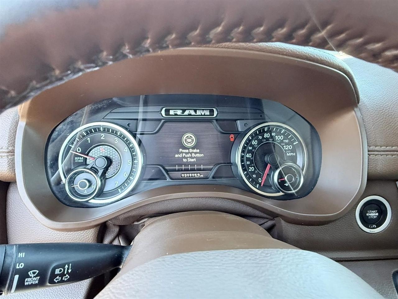 RAM 1500 Laramie 4x4 Crew Cab 5'7" Box 2019