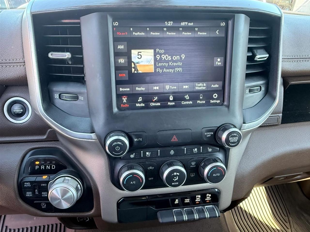 RAM 1500 Laramie 4x4 Crew Cab 5'7" Box 2019