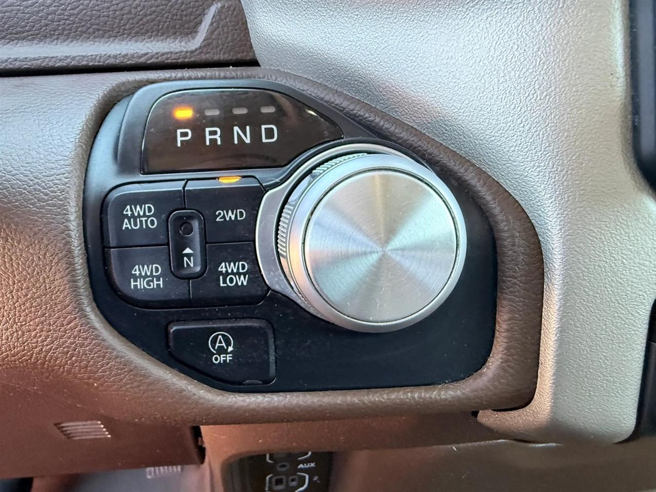 RAM 1500 Laramie 4x4 Crew Cab 5'7" Box 2019