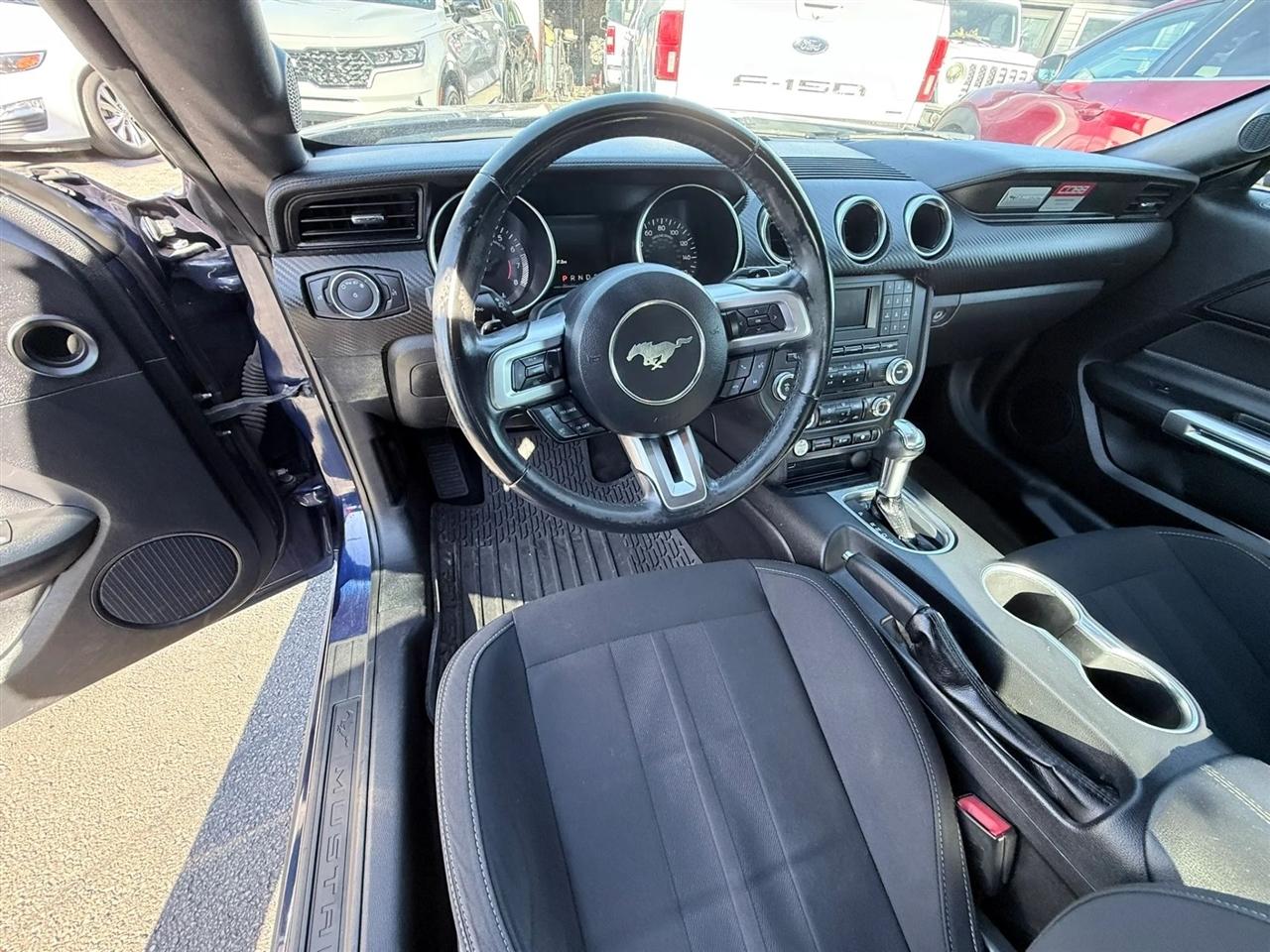 Ford Mustang EcoBoost Fastback 2018