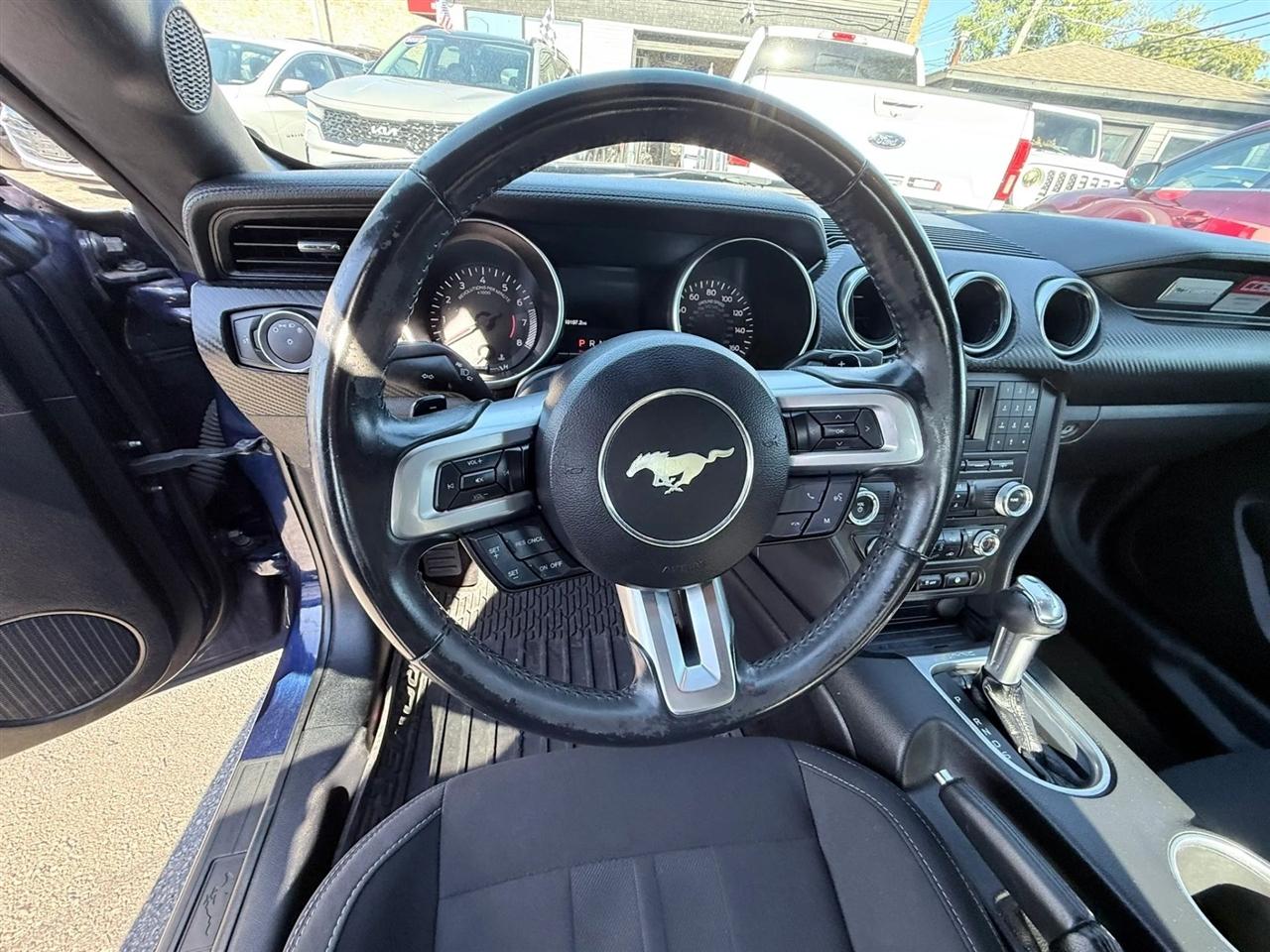 Ford Mustang EcoBoost Fastback 2018
