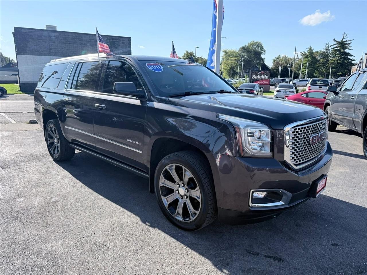 GMC Yukon XL 4WD 4dr Denali 2016