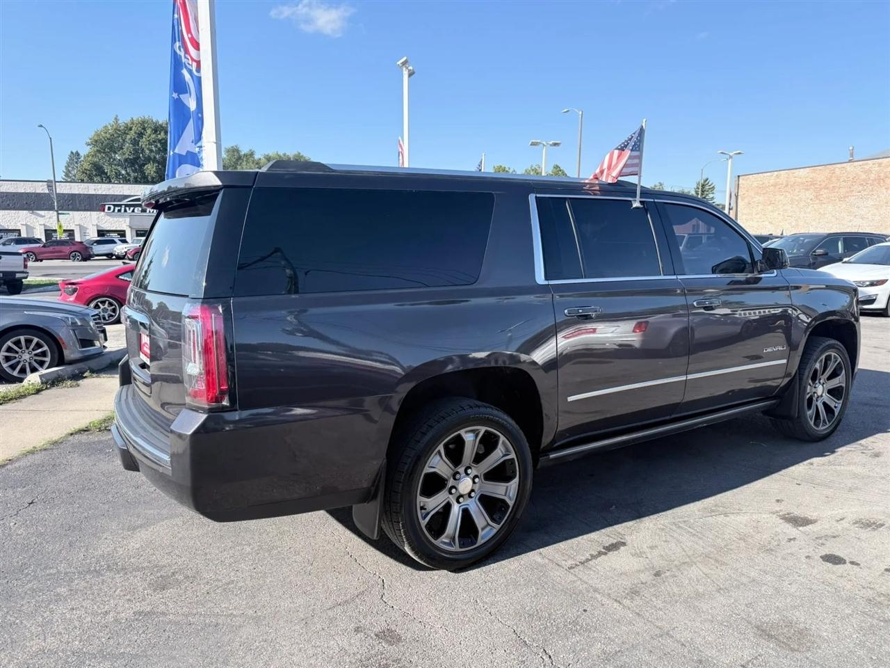 GMC Yukon XL 4WD 4dr Denali 2016