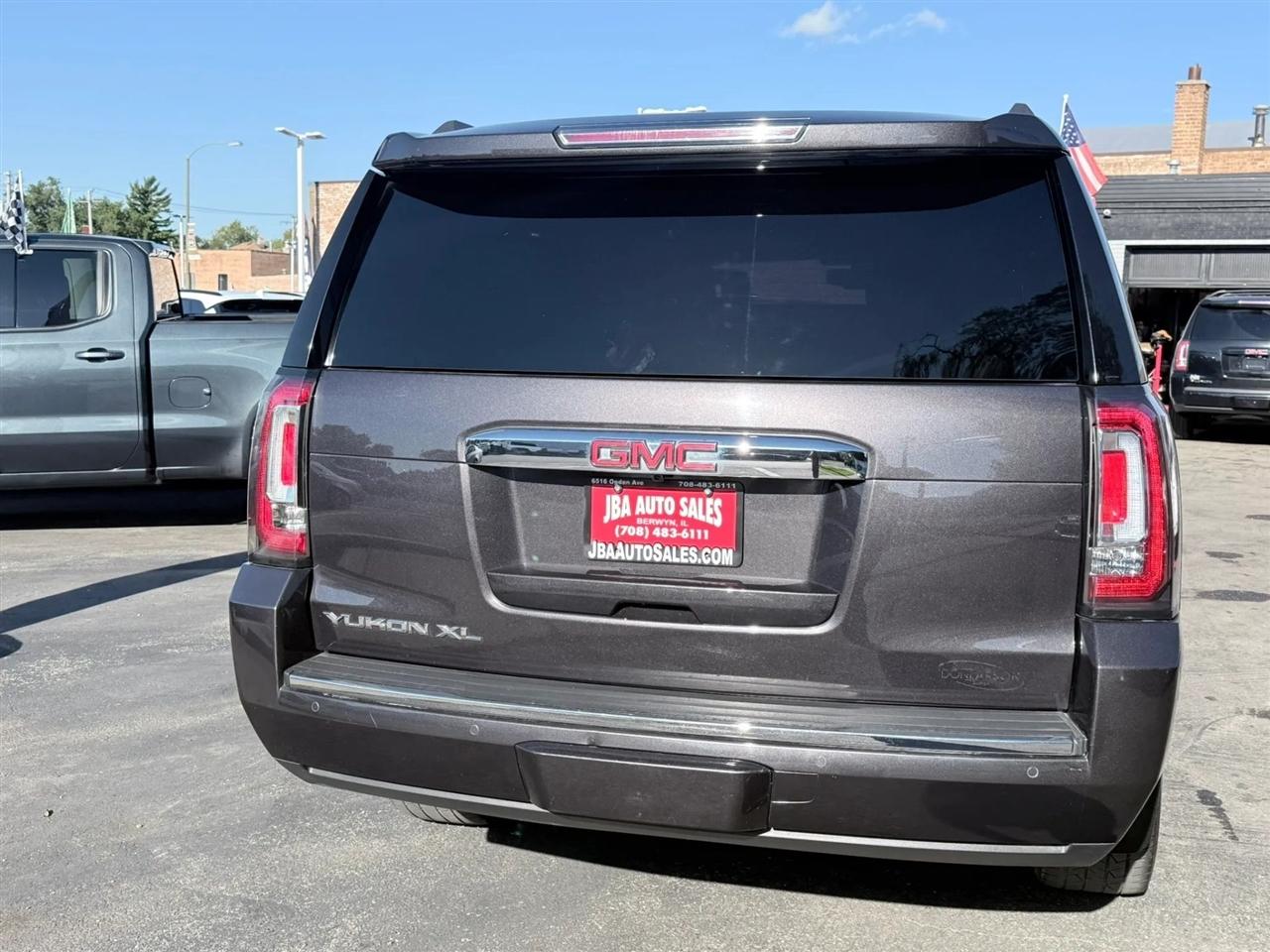 GMC Yukon XL 4WD 4dr Denali 2016