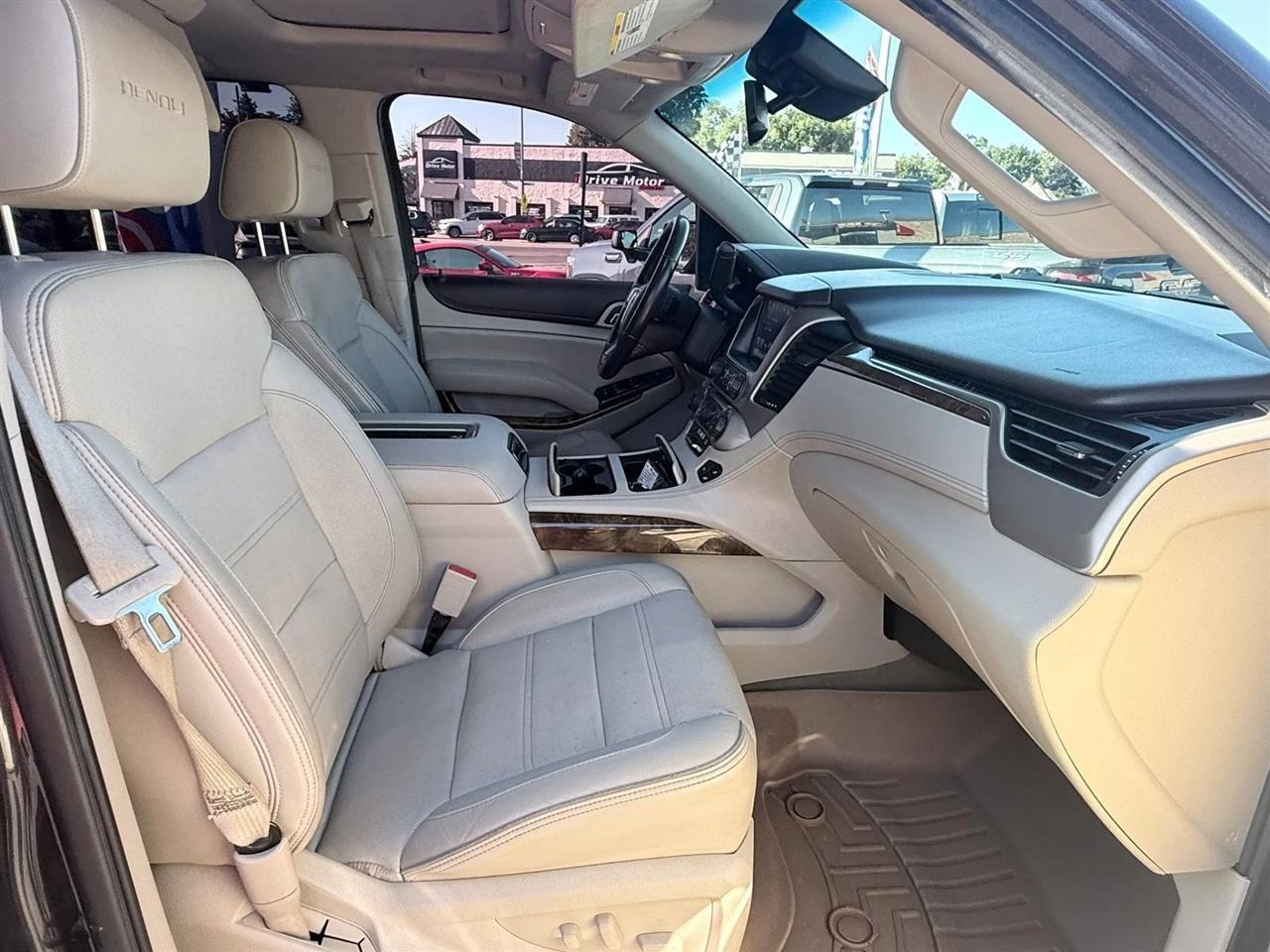 GMC Yukon XL 4WD 4dr Denali 2016