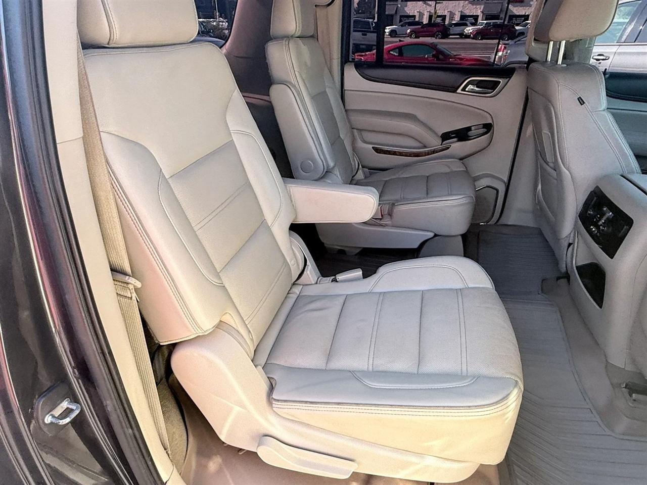 GMC Yukon XL 4WD 4dr Denali 2016