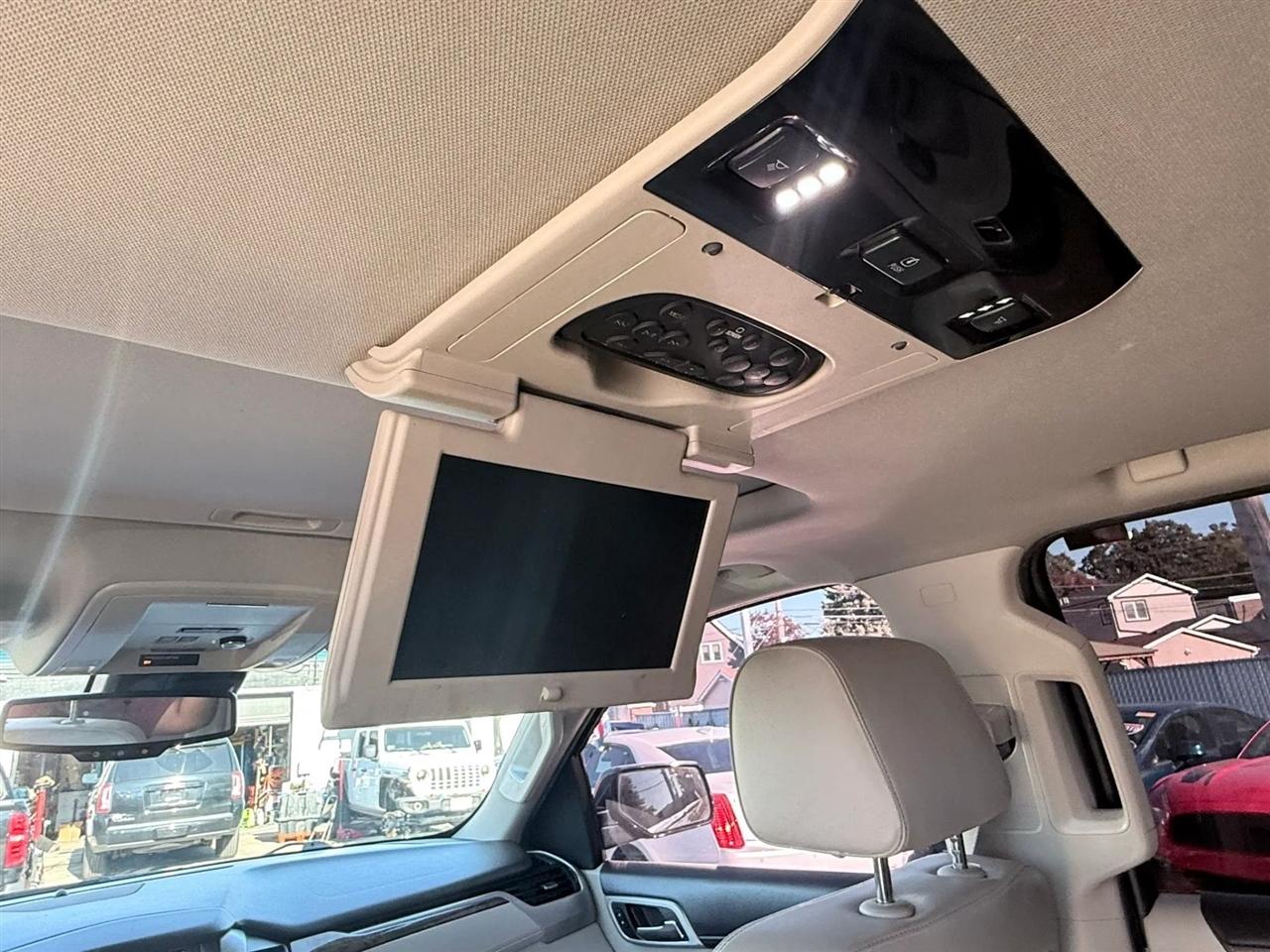GMC Yukon XL 4WD 4dr Denali 2016