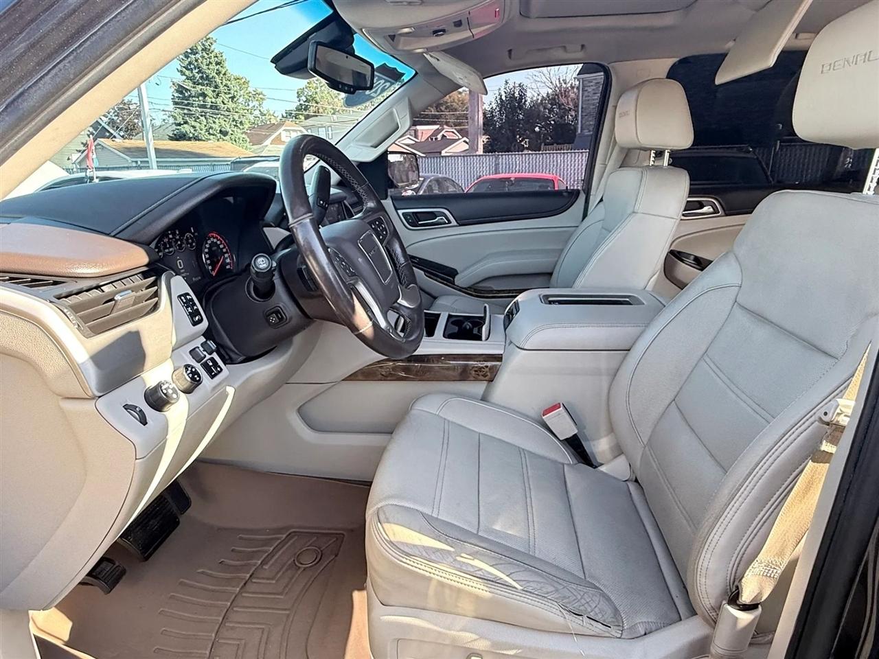 GMC Yukon XL 4WD 4dr Denali 2016