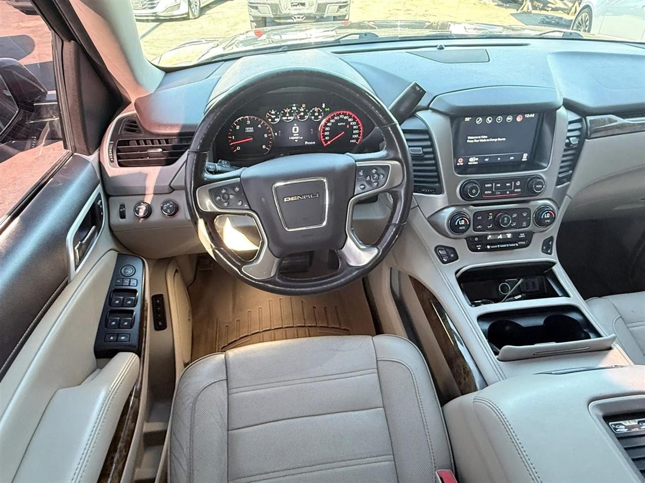 GMC Yukon XL 4WD 4dr Denali 2016