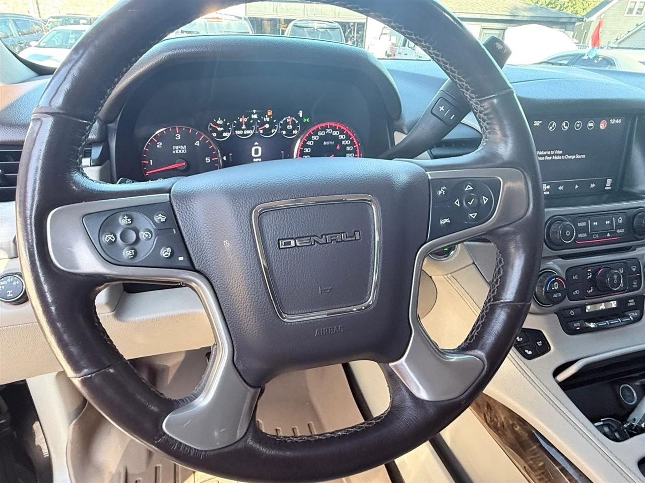 GMC Yukon XL 4WD 4dr Denali 2016
