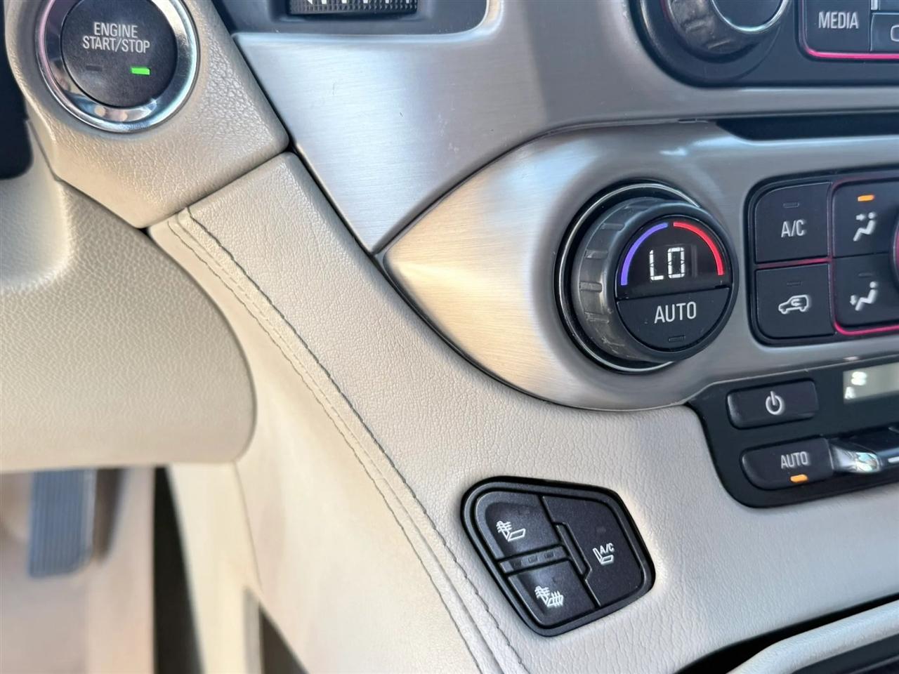 GMC Yukon XL 4WD 4dr Denali 2016