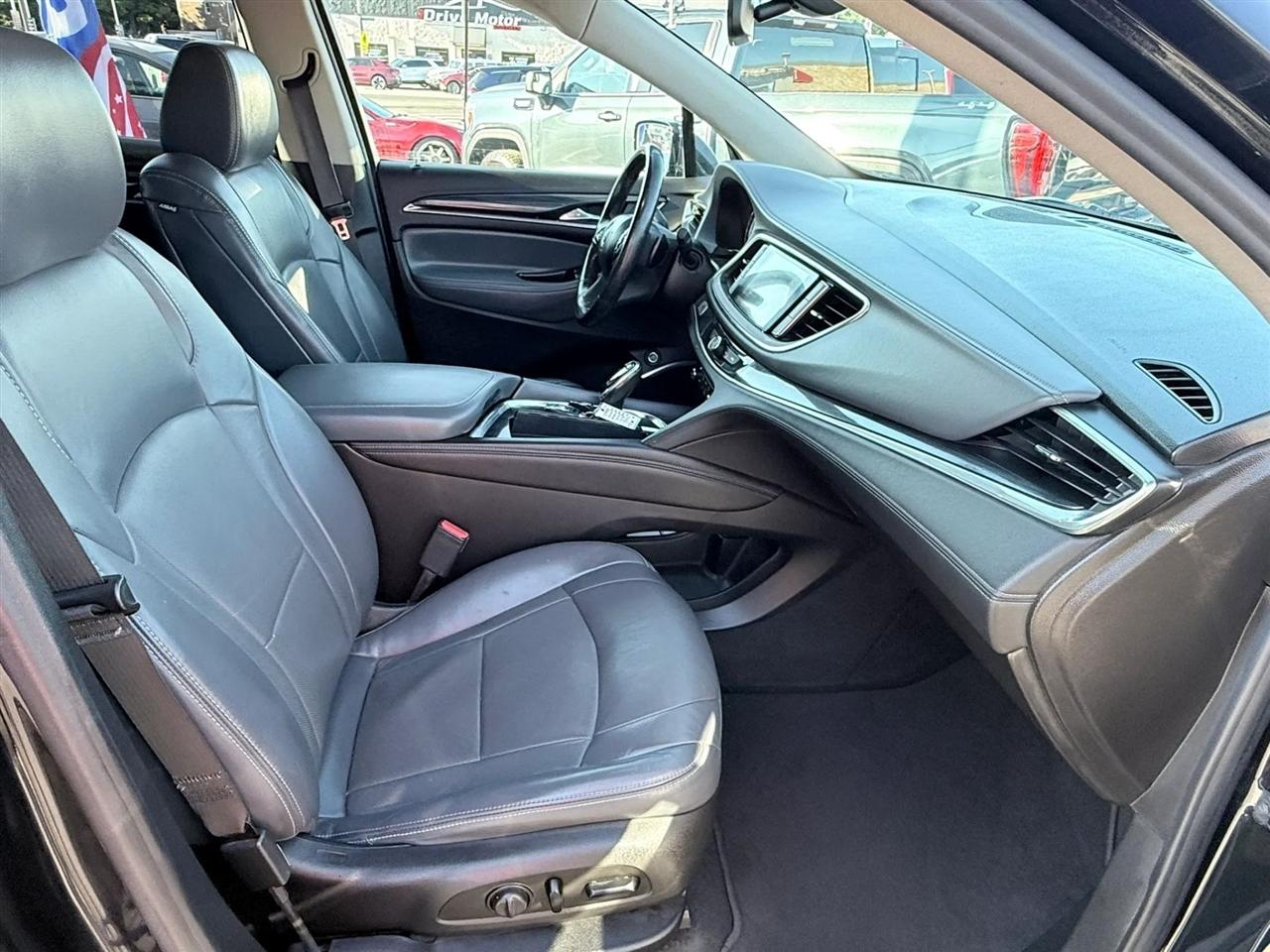 Buick Enclave AWD 4dr Essence 2018