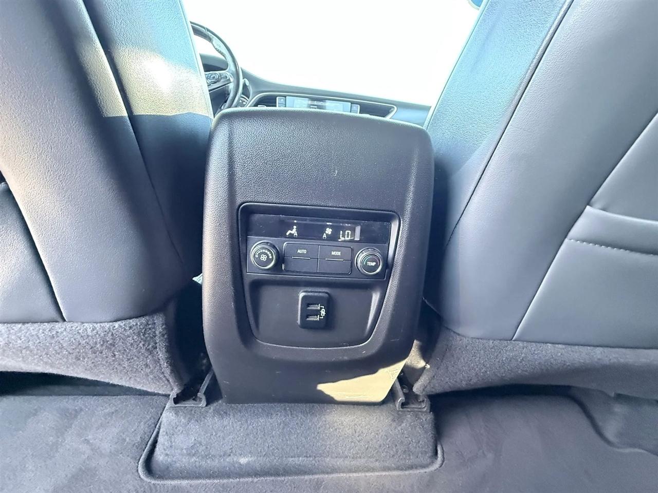 Buick Enclave AWD 4dr Essence 2018