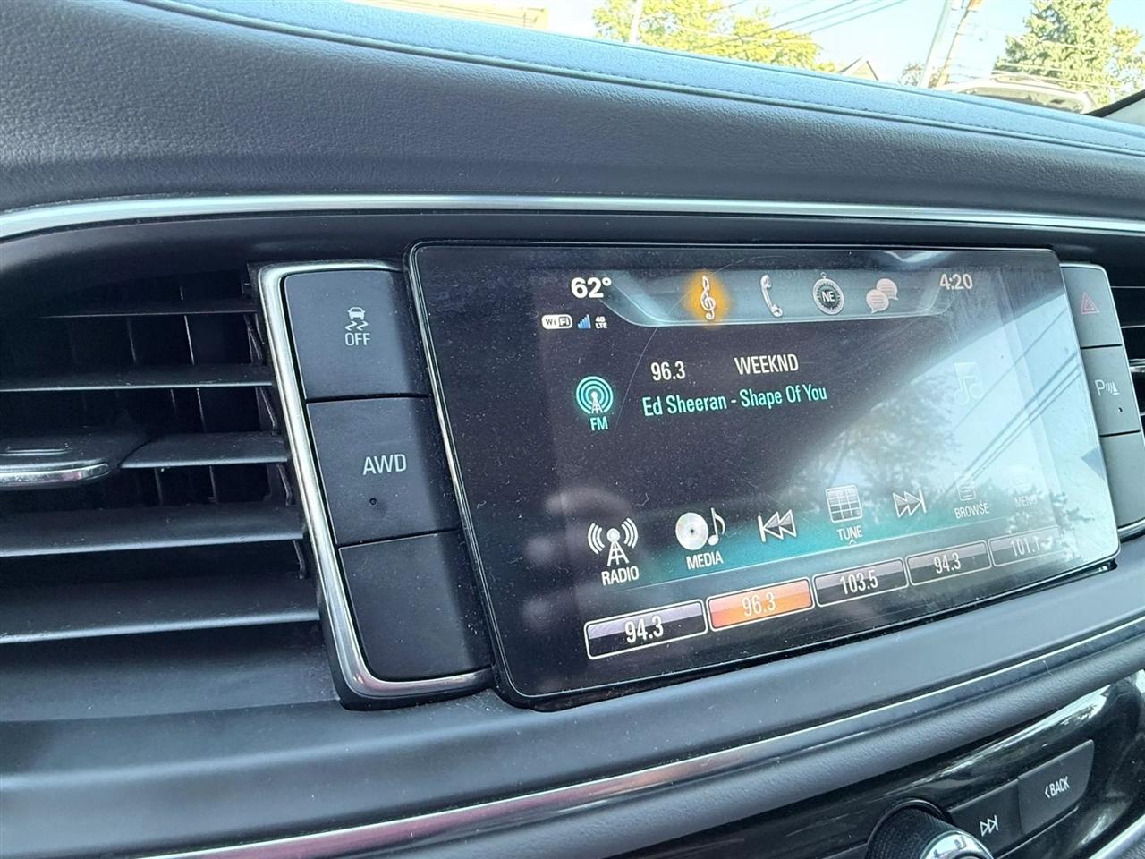 Buick Enclave AWD 4dr Essence 2018