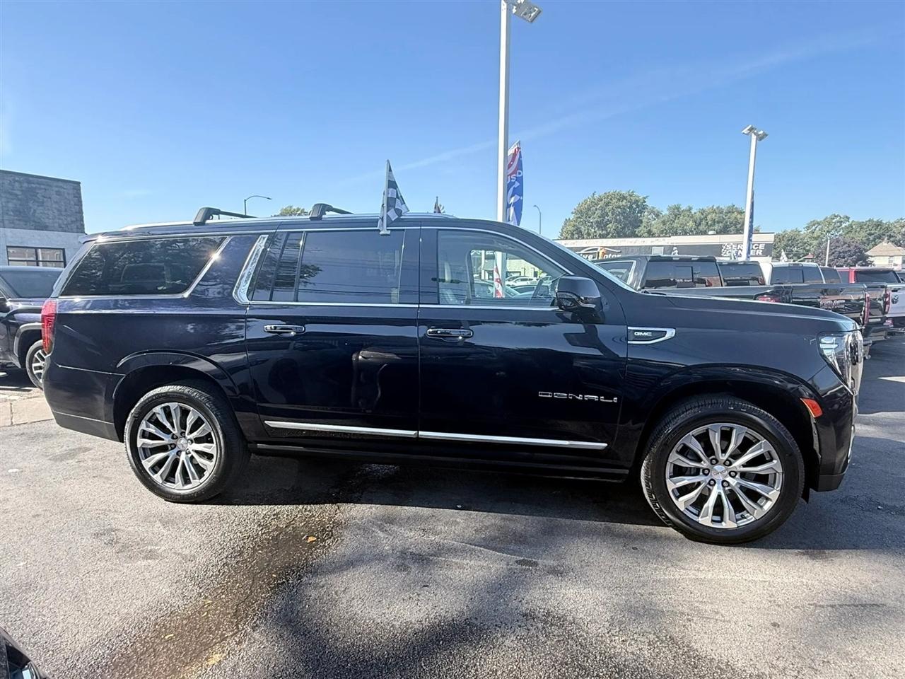 GMC Yukon XL 4WD 4dr Denali 2021