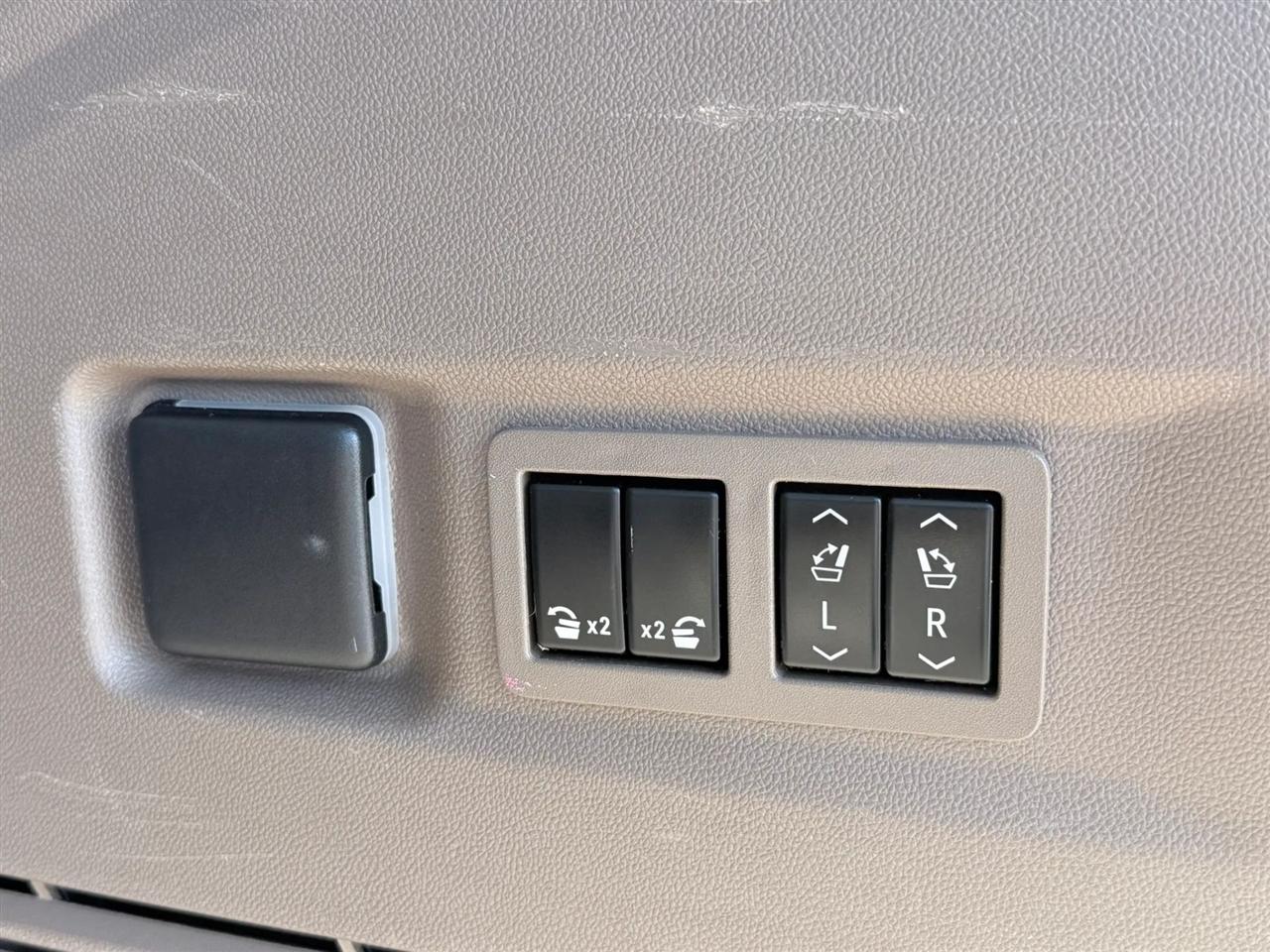 GMC Yukon XL 4WD 4dr Denali 2021