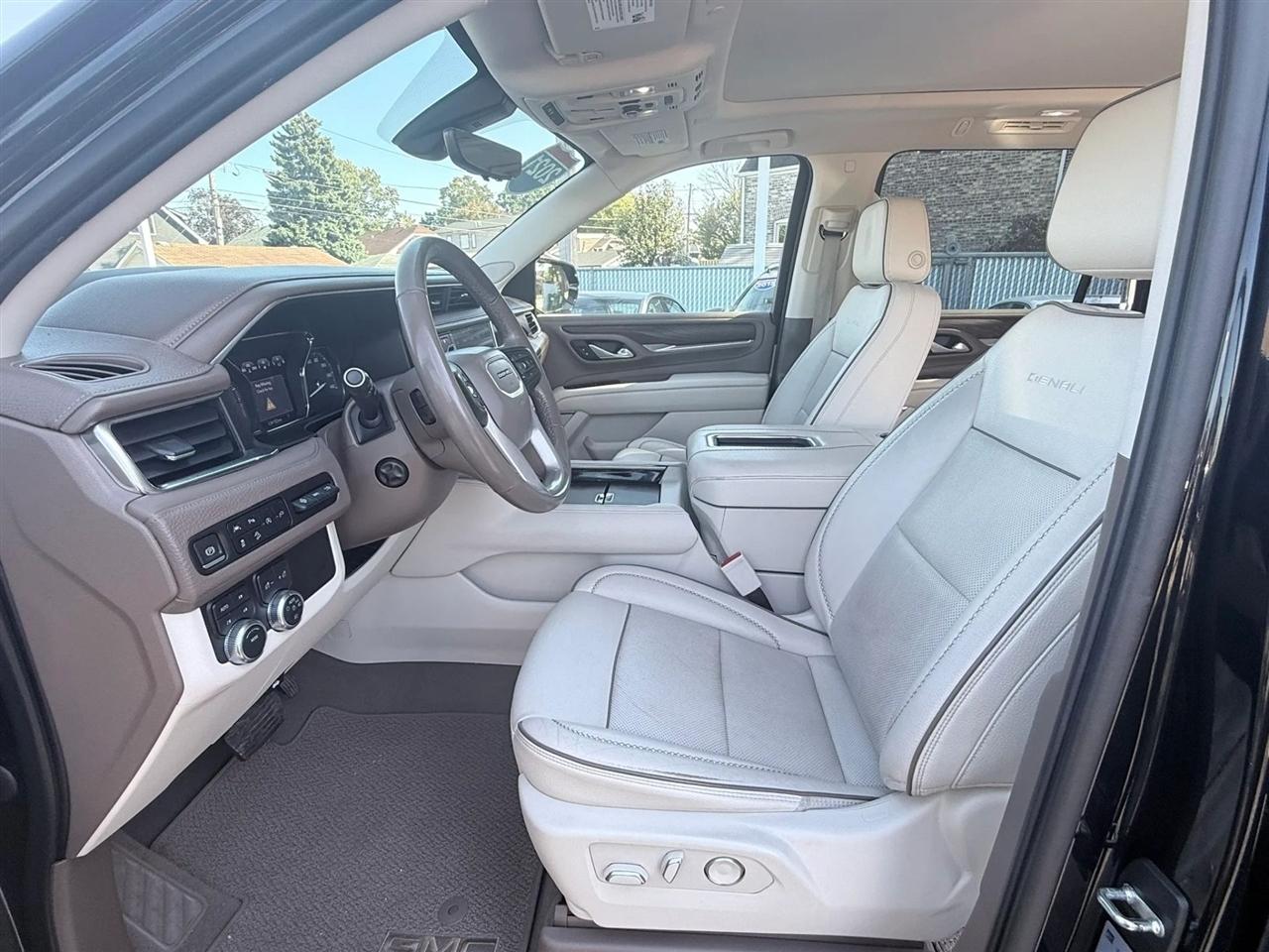 GMC Yukon XL 4WD 4dr Denali 2021