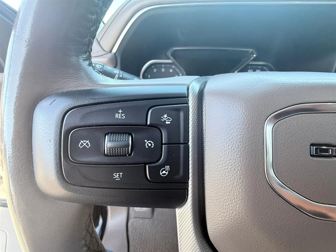 GMC Yukon XL 4WD 4dr Denali 2021