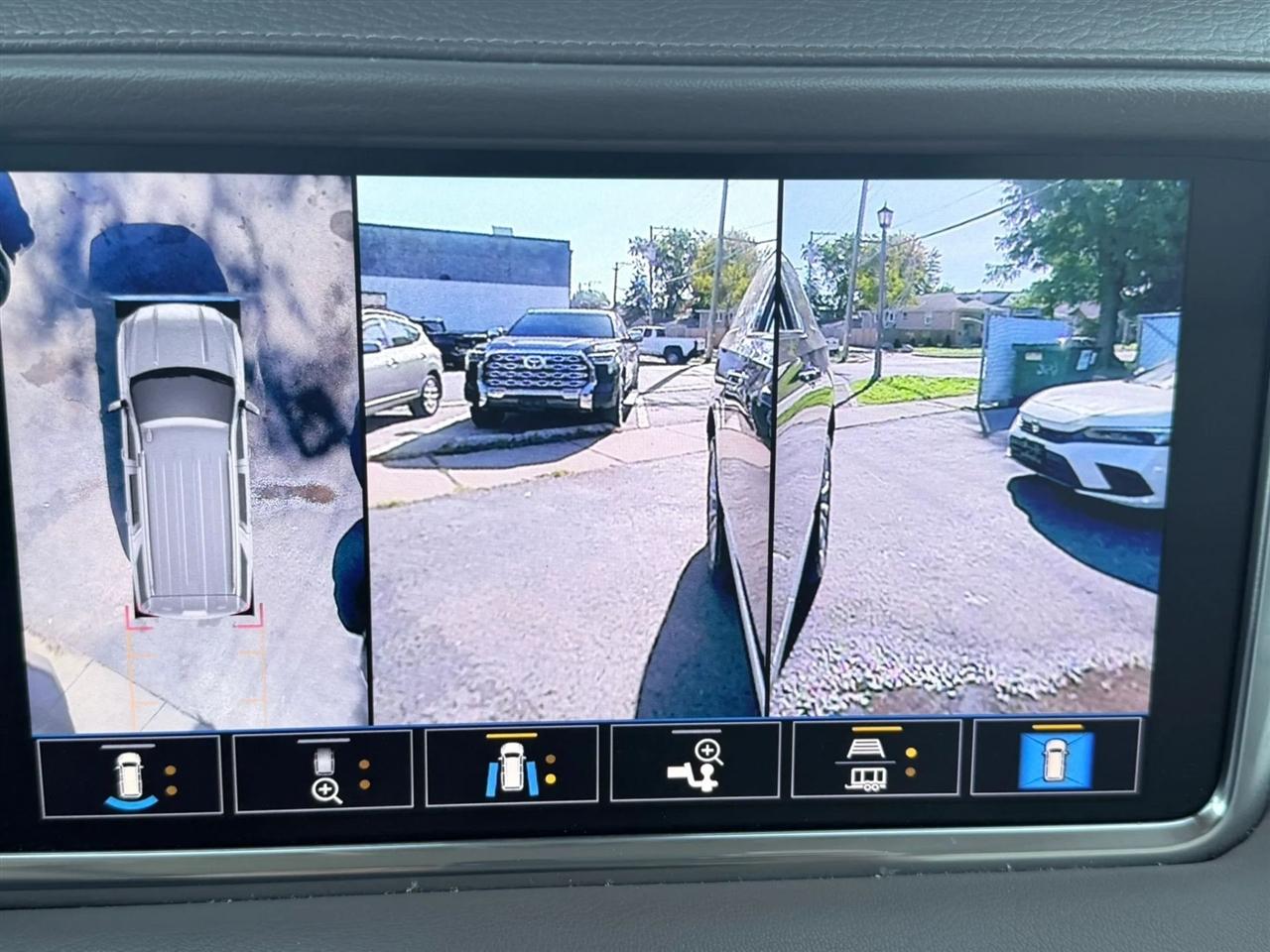 GMC Yukon XL 4WD 4dr Denali 2021
